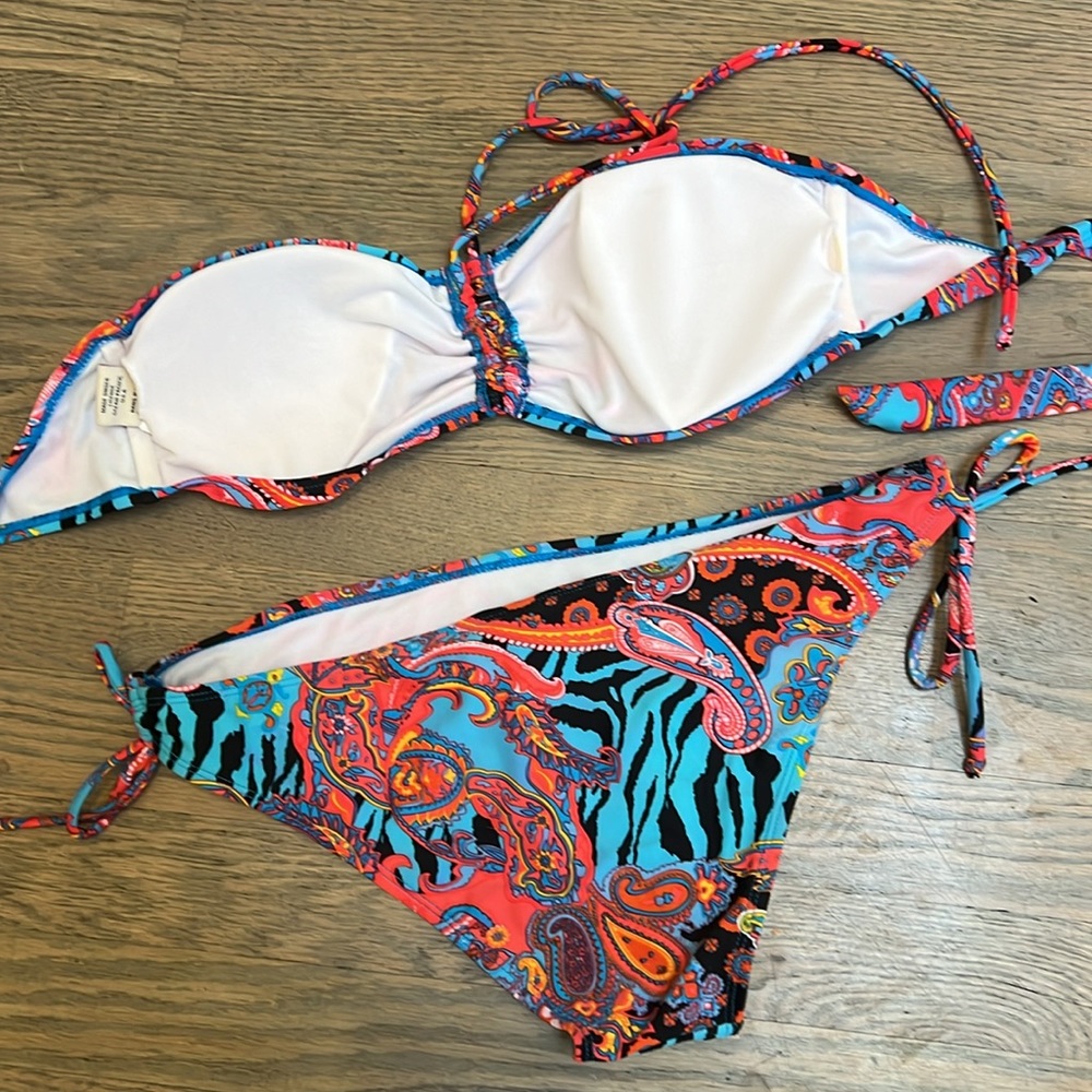 COPY - OP Bikini - Picture 4 of 5